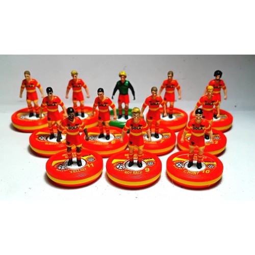Subbuteo Andrew Table Soccer Melchester Rovers 1981-82 Gola edition on WSB Professional bases